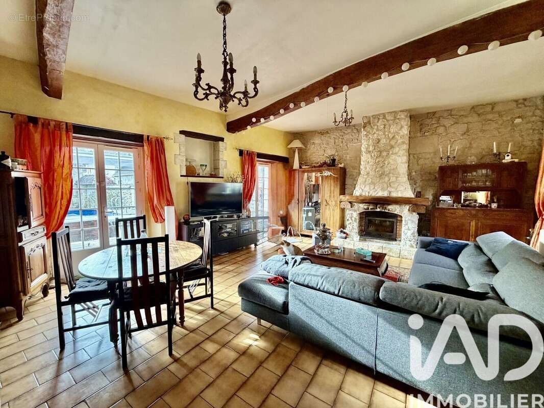 Photo 2 - Maison à PONTPOINT