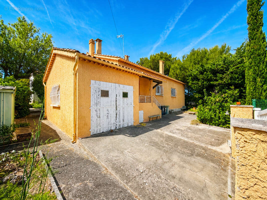 Maison à SIX-FOURS-LES-PLAGES