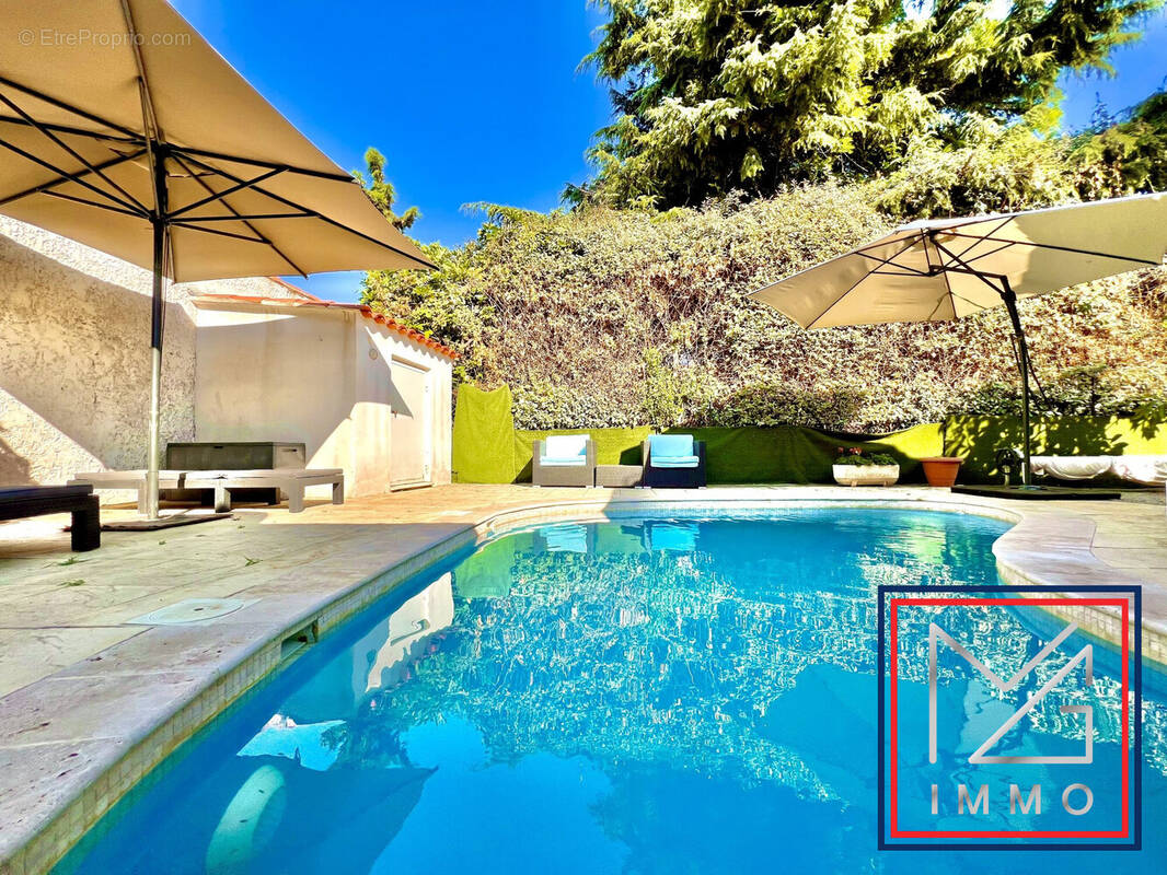 Maison à SIX-FOURS-LES-PLAGES