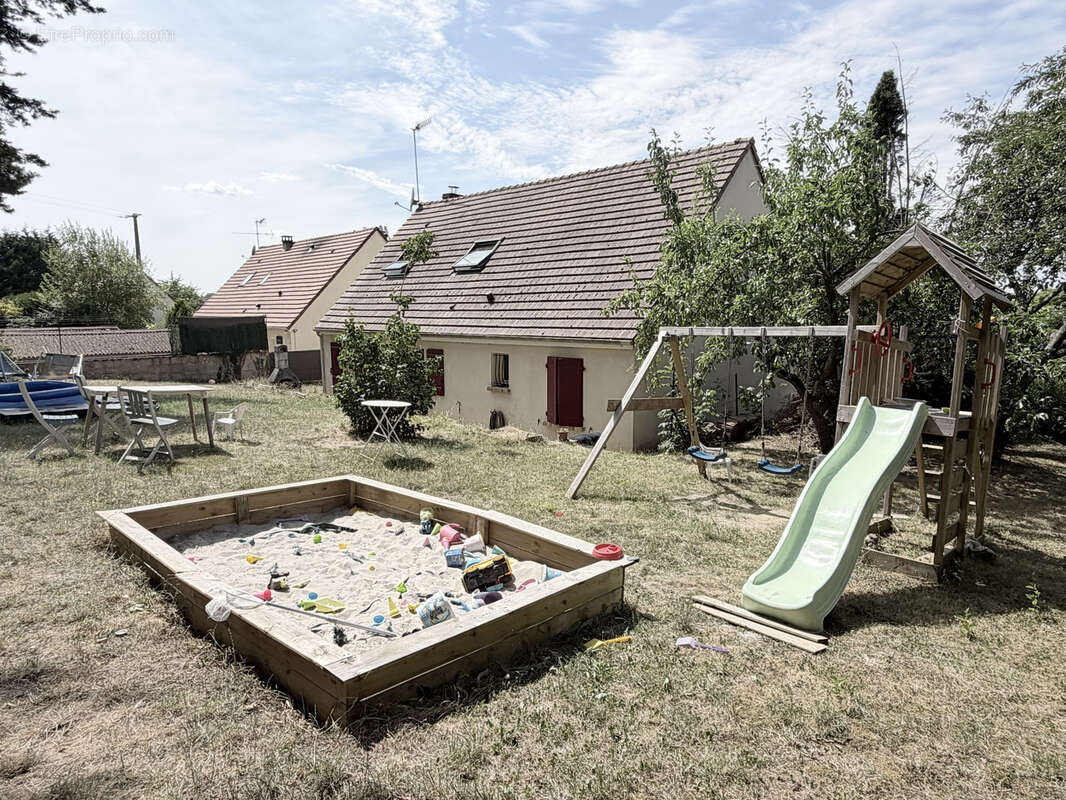 Quartier calme - photo 12