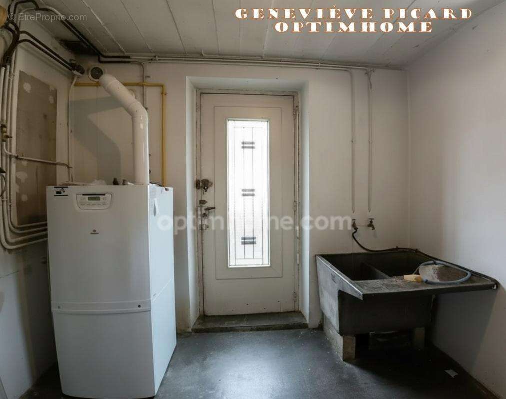 Centre-ville de Pontivy – Maison de 4 pièces sur 1 500 m² en zone UB : un potentiel rare qui fait la différence ! - photo 22