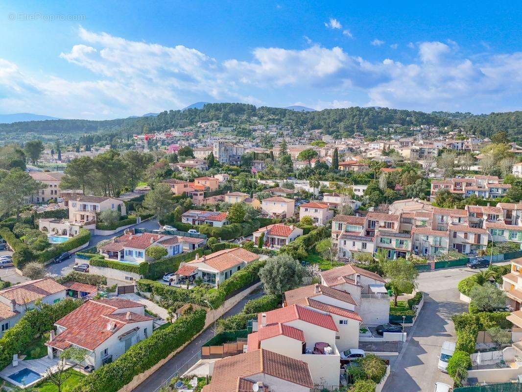 Maison à LA COLLE-SUR-LOUP
