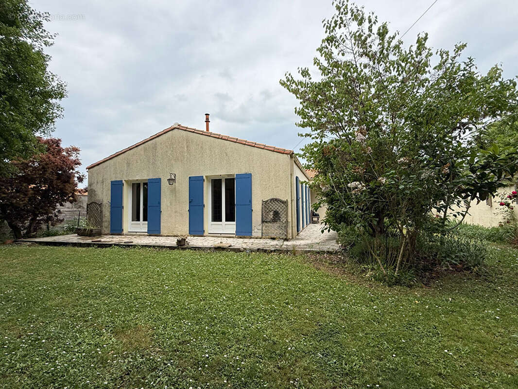 Maison à SURGERES