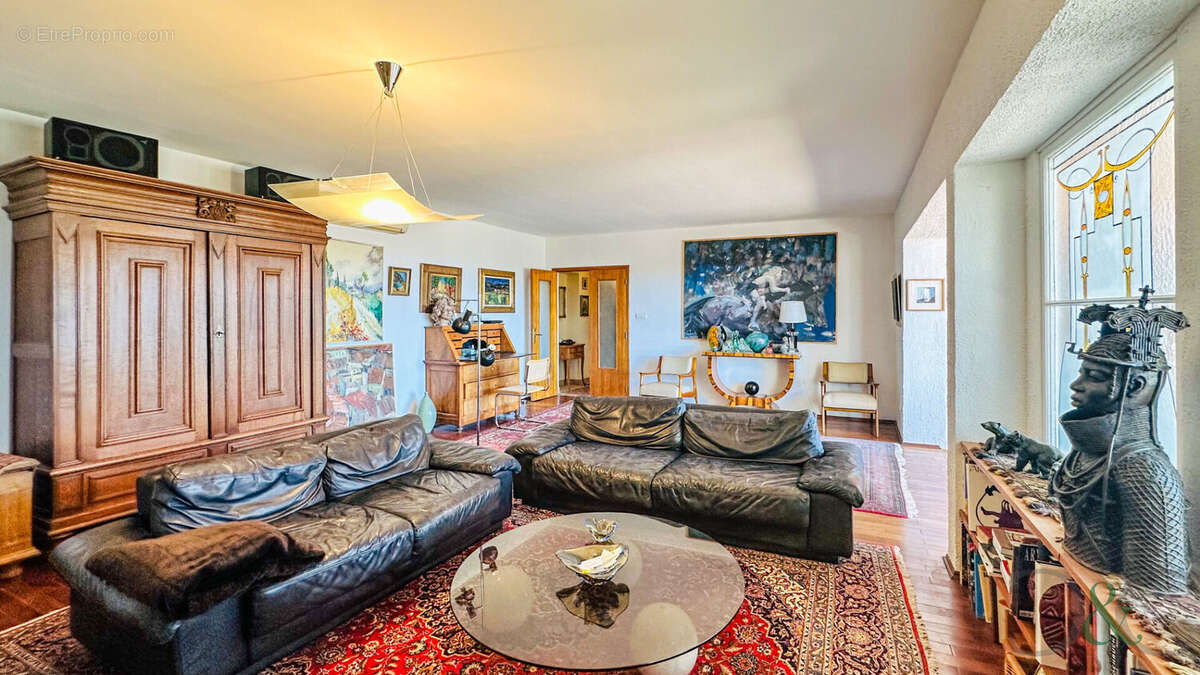 Maison à BORMES-LES-MIMOSAS