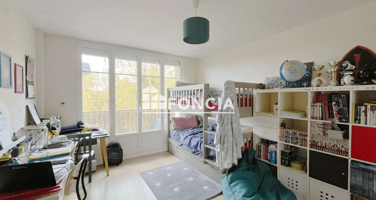 Appartement à BOUGIVAL