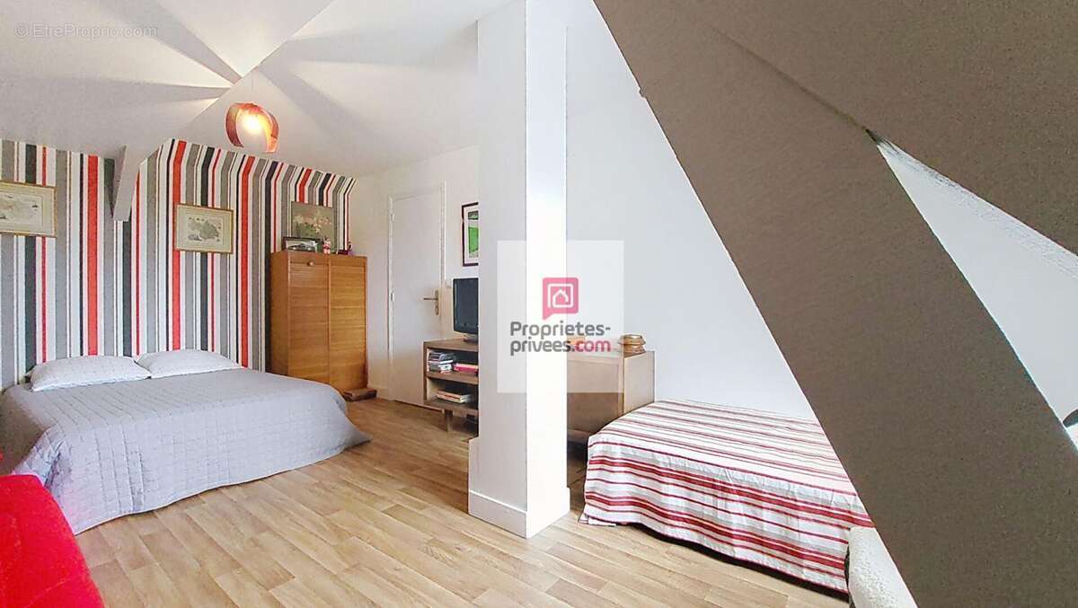 Maison à ROUFFIGNAC-SAINT-CERNIN-DE-REILHAC