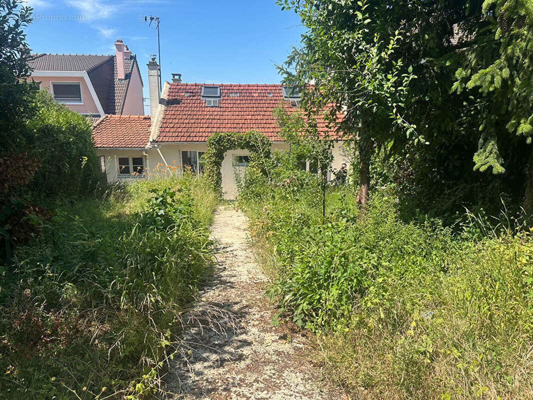 Maison à ROSNY-SOUS-BOIS