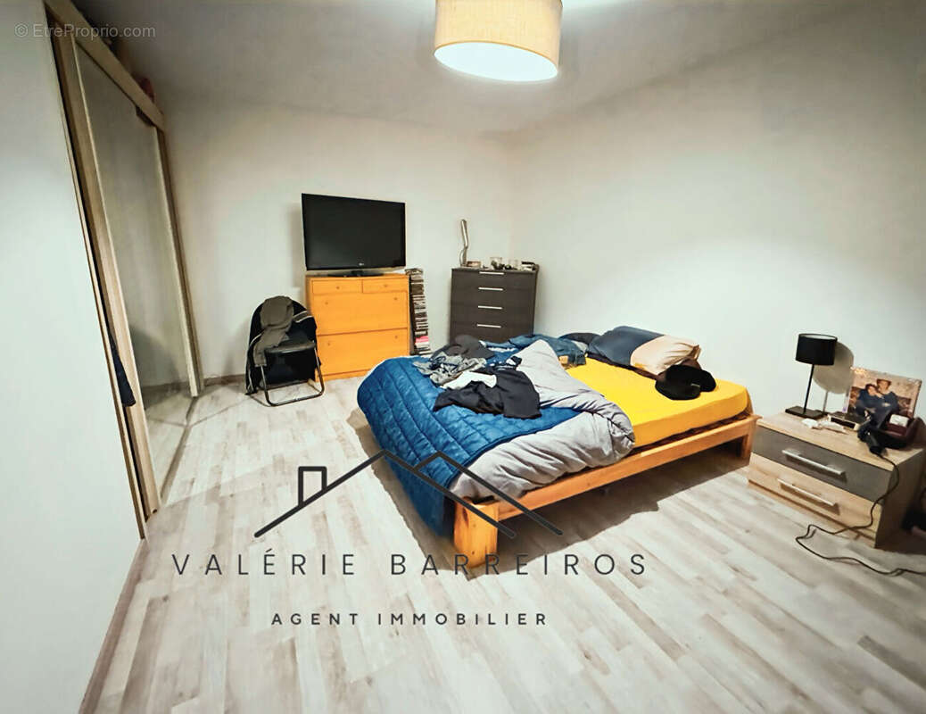 immeuble, fond de  Commerce, plus 2 appartements - photo 9