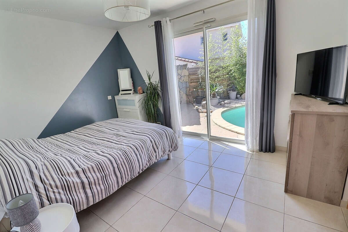 Maison à MAS-DE-LONDRES