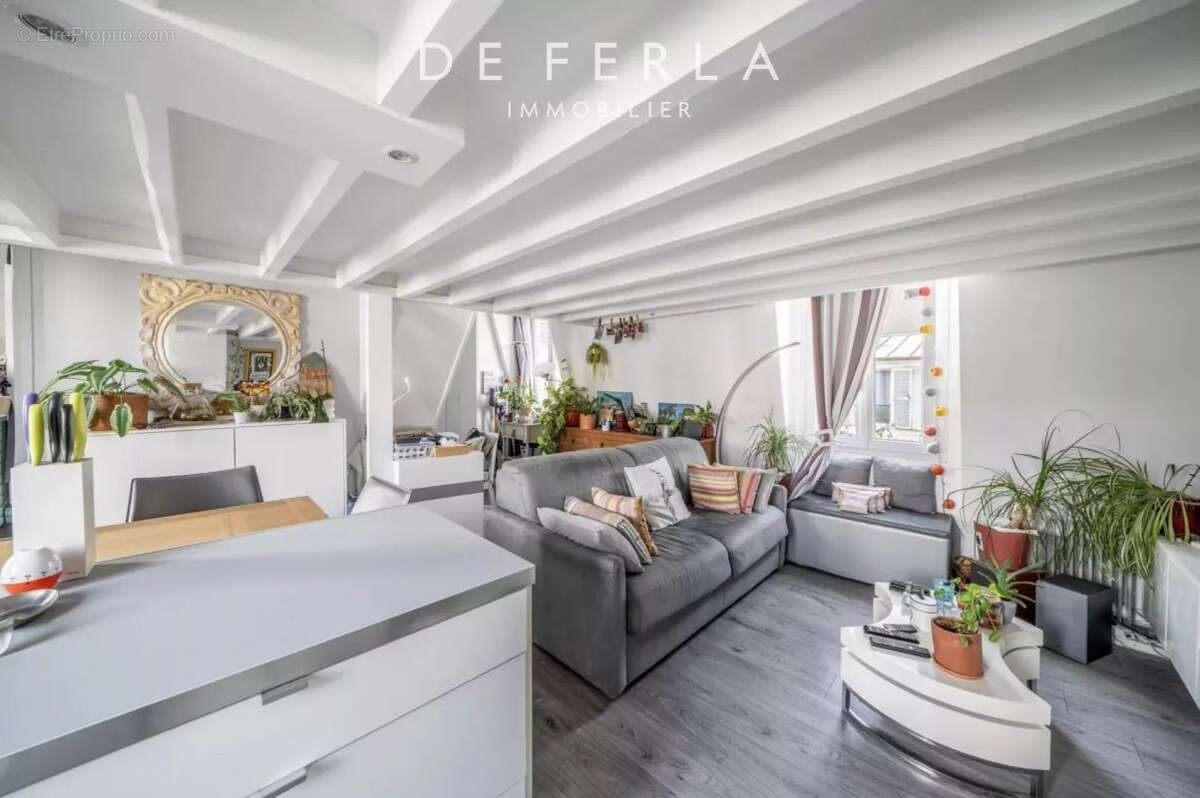 Appartement à PARIS-14E