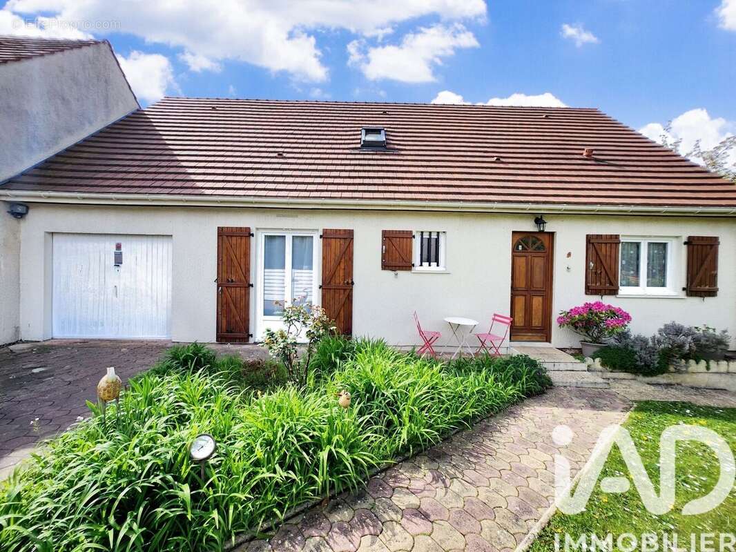 Photo 2 - Maison à SAINT-OUEN-L'AUMONE