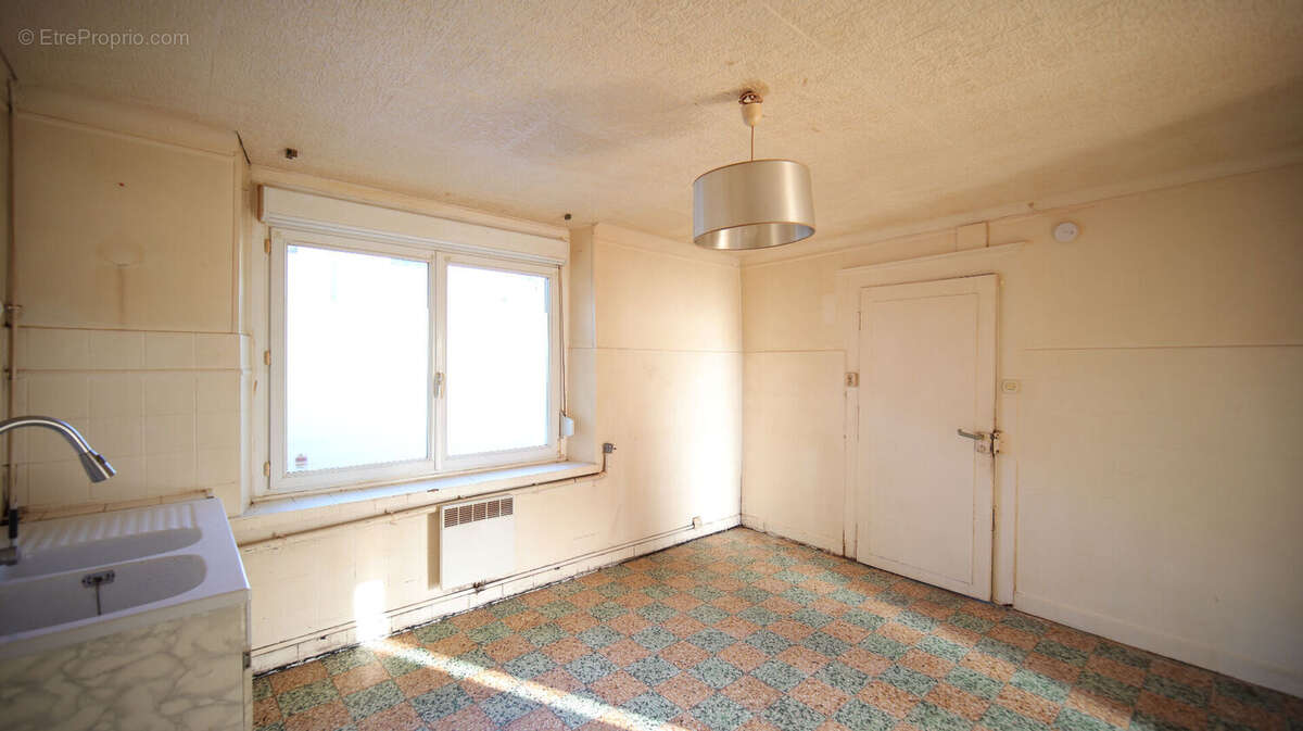 Maison à VELLE-SUR-MOSELLE