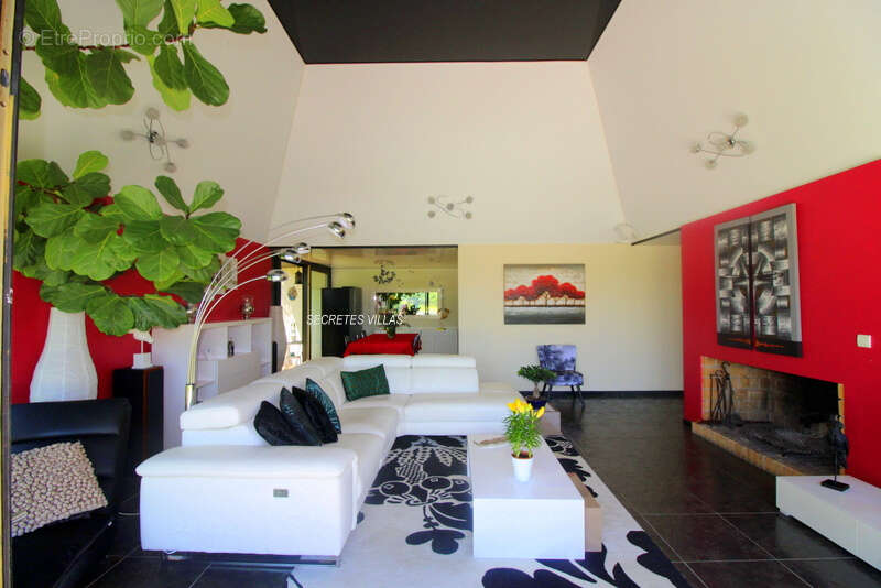 Maison à SALLEBOEUF