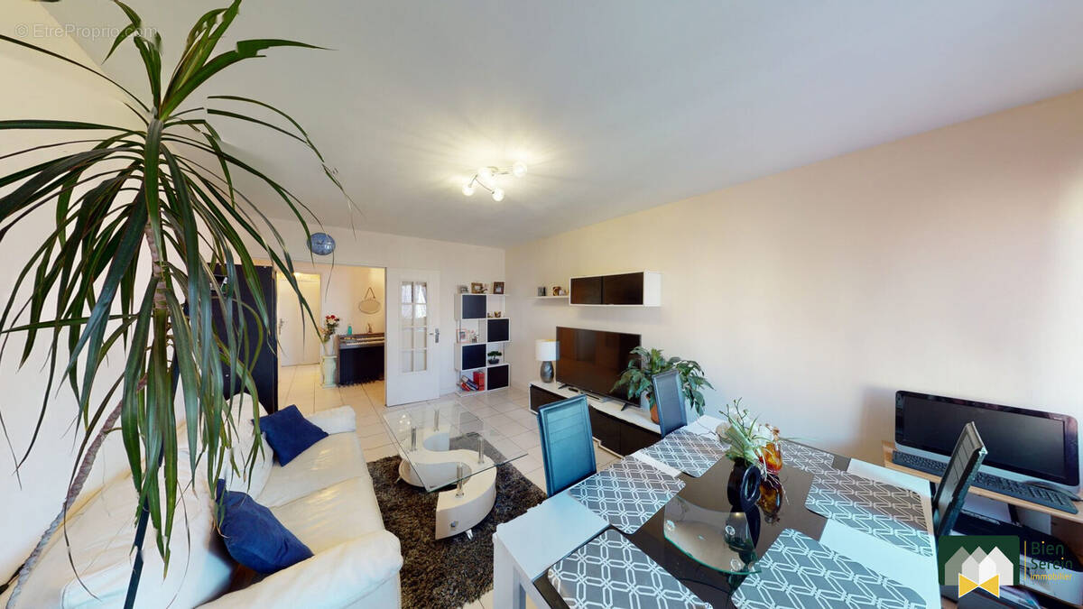 Salon-séjour - Appartement à CHARTRES
