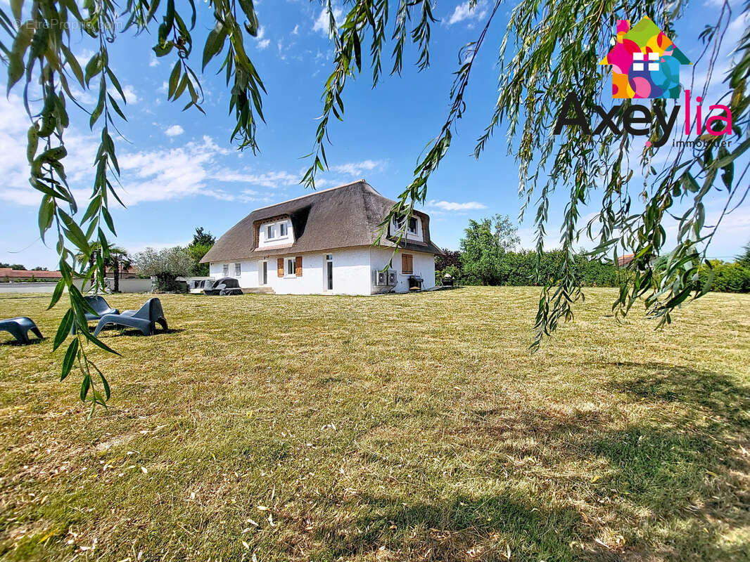 A vendre - st forgeux lespinasse - maison 5 chambres avec terrain - photo 24