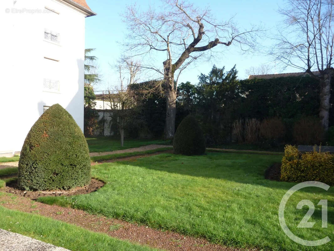 Appartement à FONTAINEBLEAU