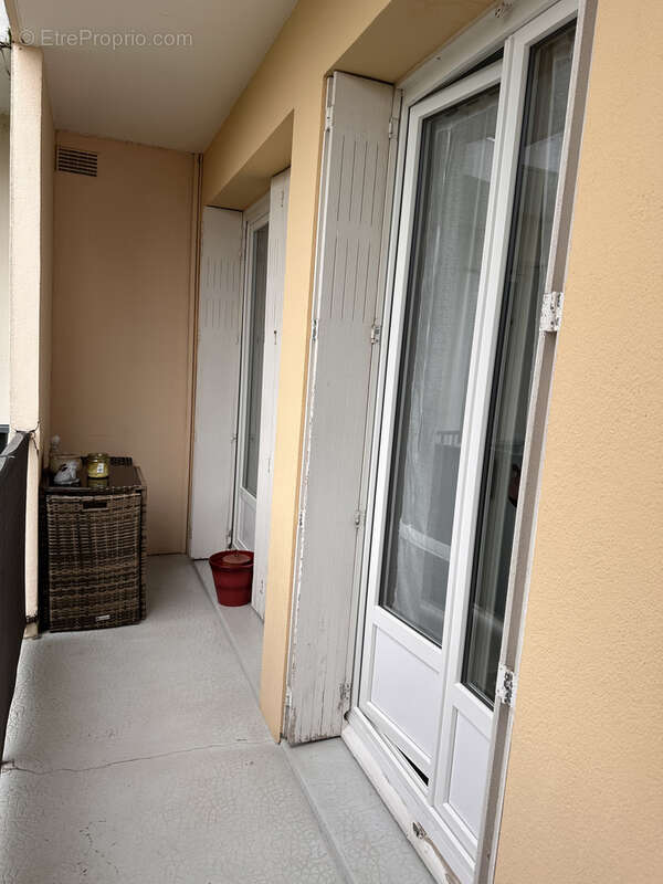 Appartement à YZEURE