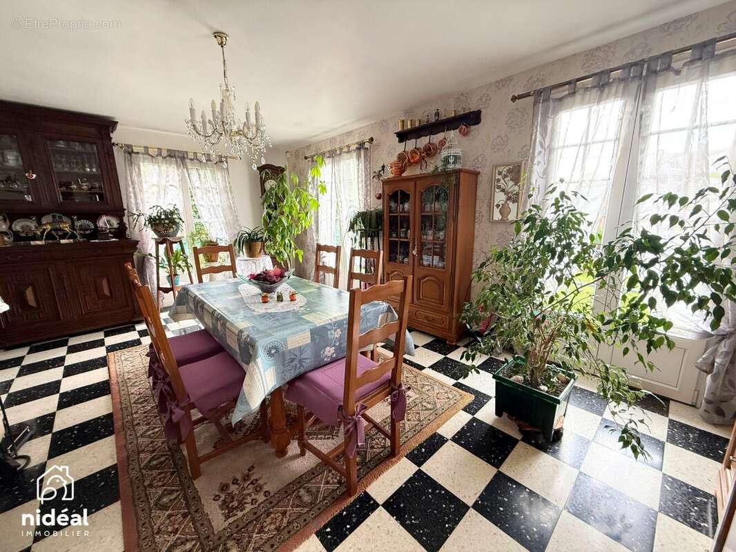 Maison à VILLERS-SIRE-NICOLE