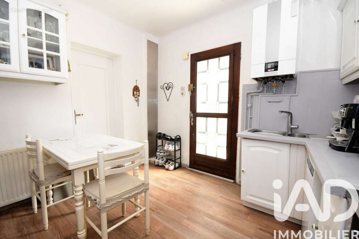 Maison 67 m² à Venissieux  - photo 2