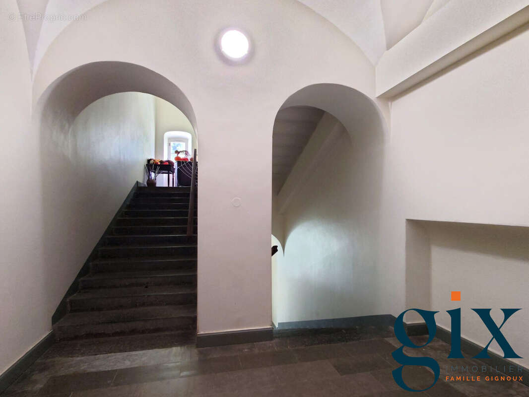 Appartement à FROGES