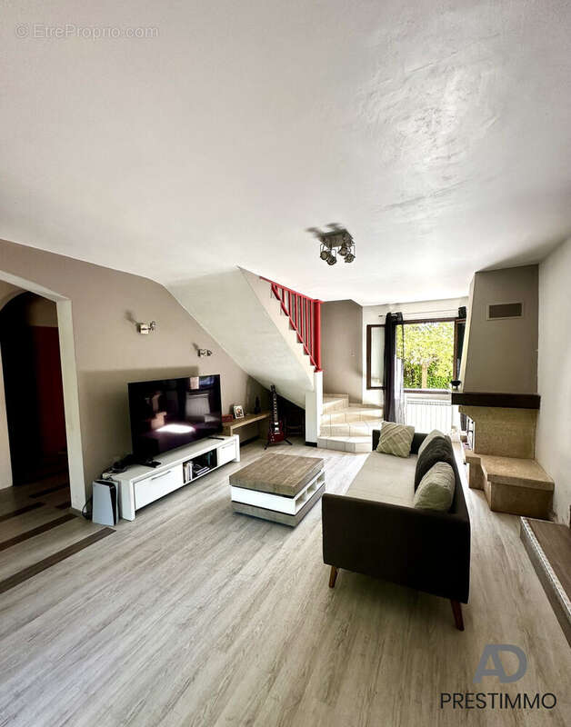 Maison 150 m² à Borgo  - photo 2