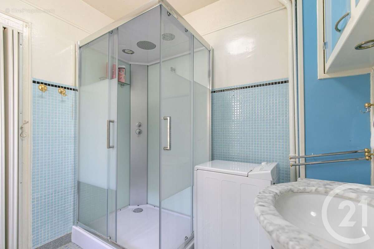 Maison à SAINT-MAUR-DES-FOSSES