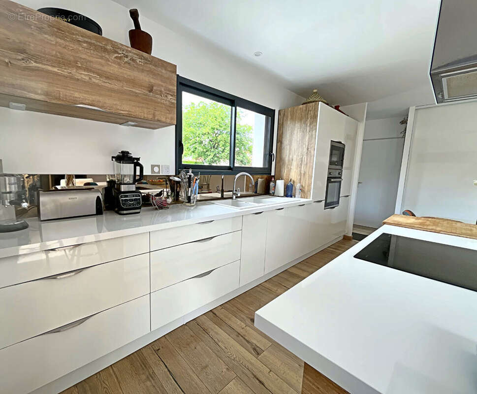Maison Breuillet 4 pièce(s) 99 m2 - photo 5