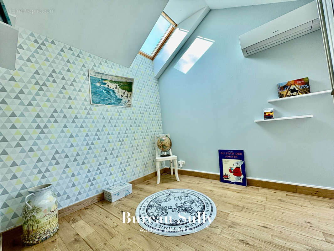 Maison à CHATILLON-SUR-CHALARONNE