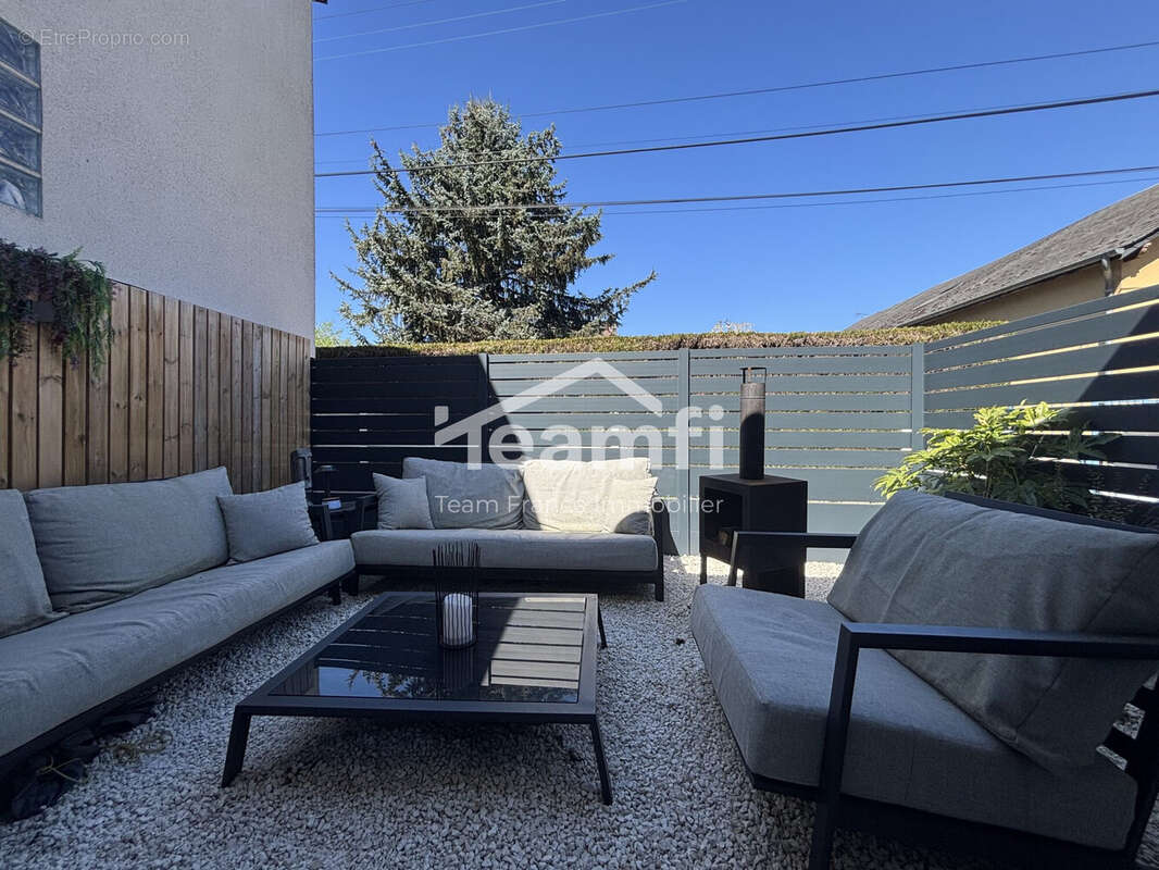 Maison à SAINT-JEAN-DE-BRAYE