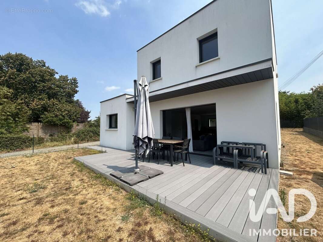 Maison 114 m² à Murs-Erigne  - photo 3