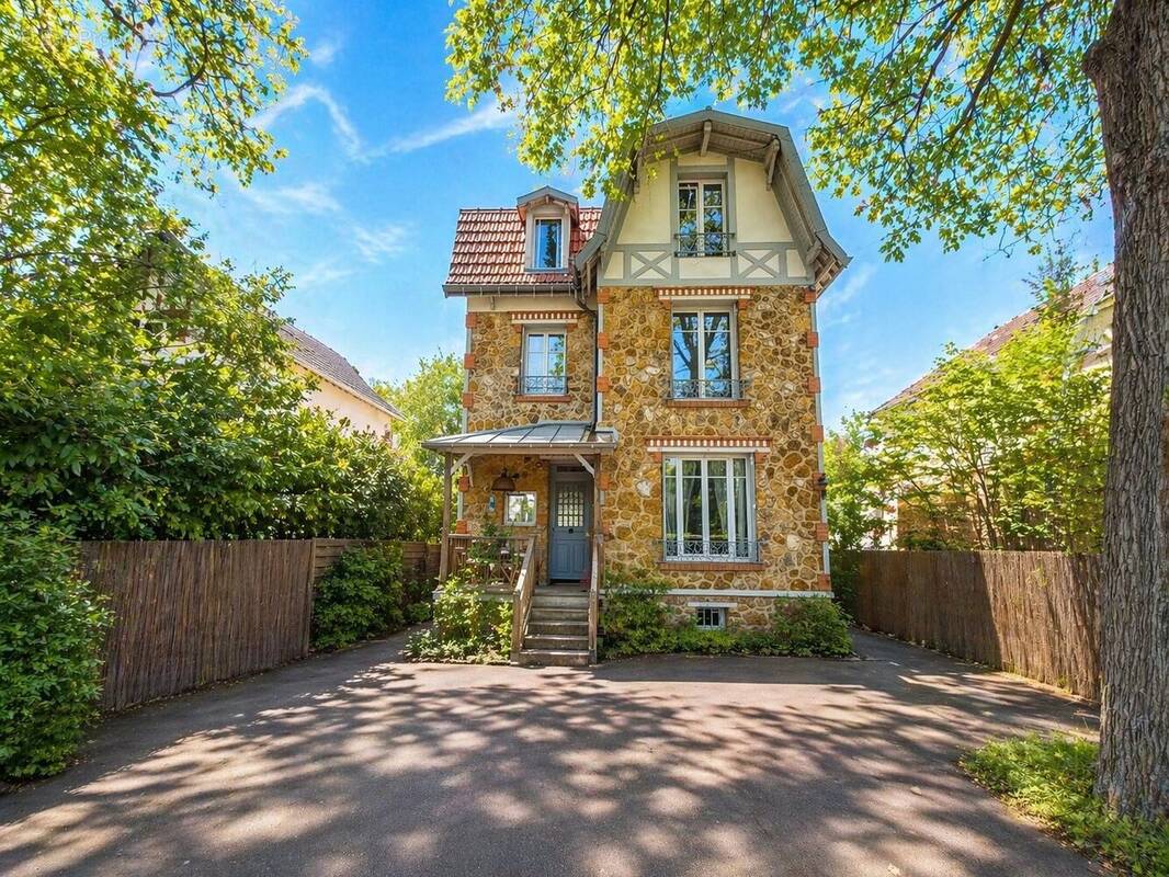 Maison à LE VESINET