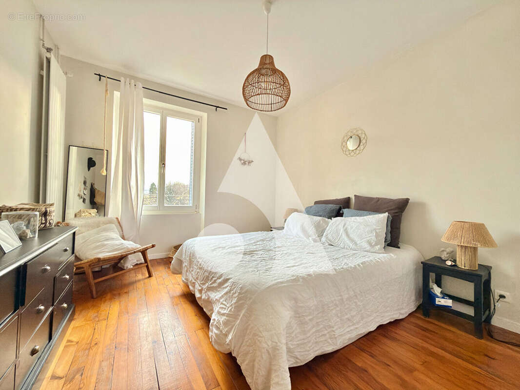 Appartement à AIX-LES-BAINS