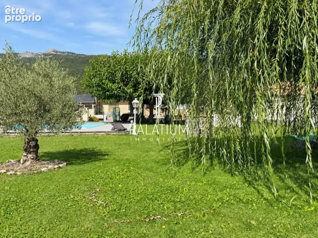 Espace et piscine : la maison de famille idéale - photo 4