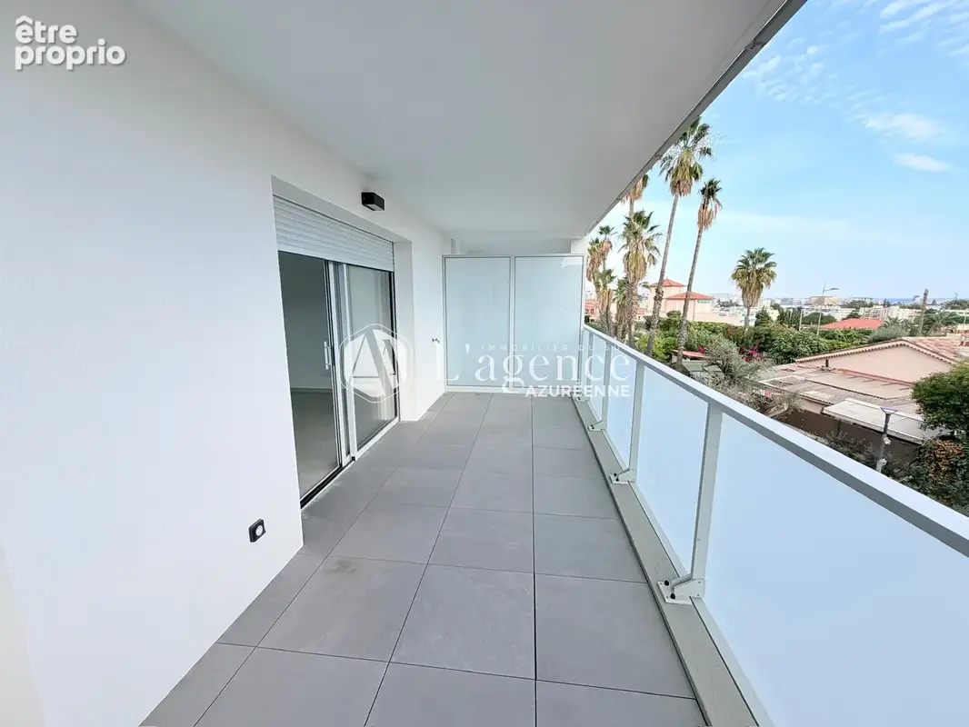 Saint-Laurent-Du-Var, appartement neuf terrasse - piscine - stationnement - photo 2
