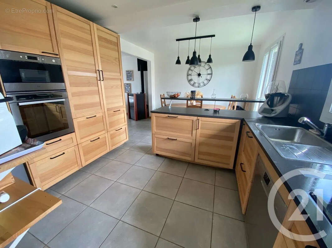 Maison 120 m² à Saint-Pathus  - photo 2