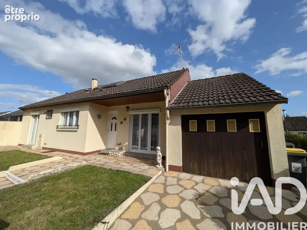 Photo 1 - Maison à TOURS