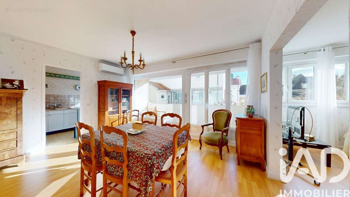 Photo 2 - Appartement à AUXERRE