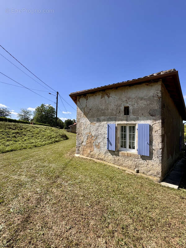 Maison à CELLEFROUIN
