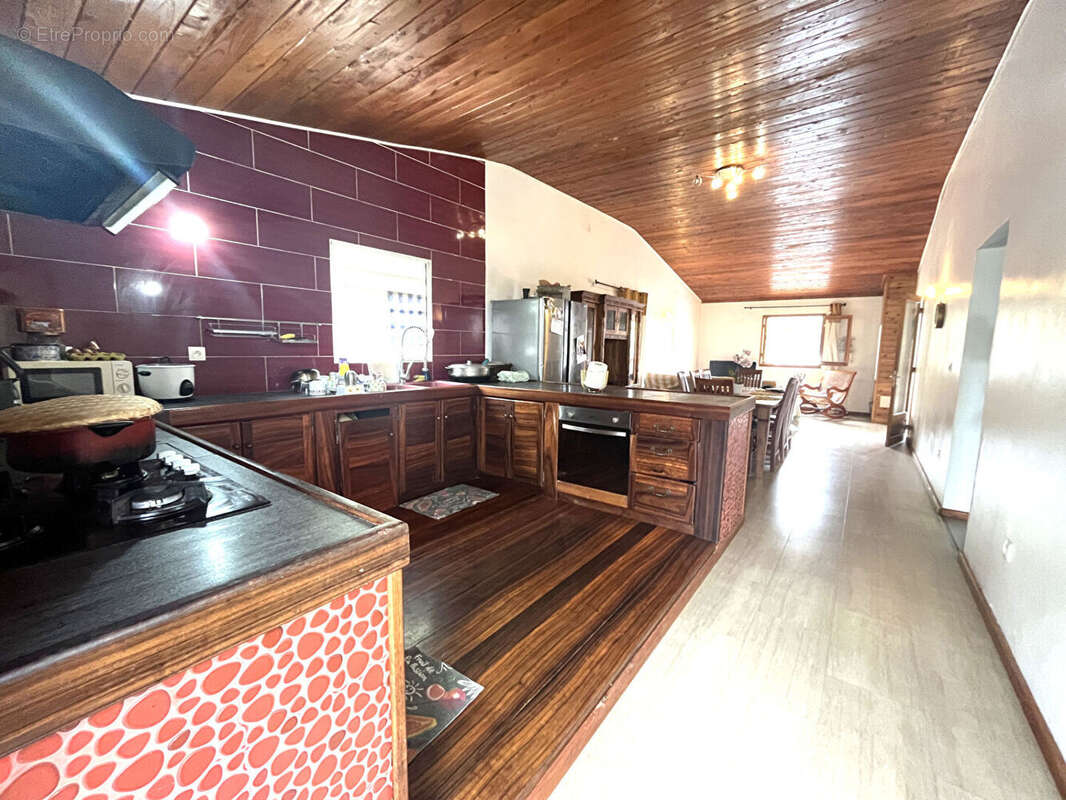 Maison à LA PLAINE-DES-PALMISTES