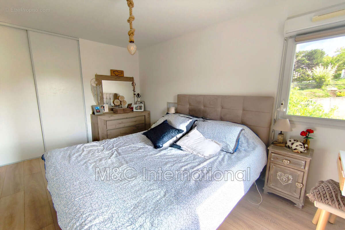 Appartement 83 m² à Cagnes-Sur-Mer  - photo 8