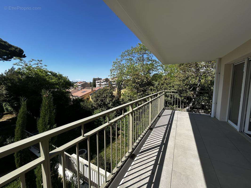 Appartement à MARSEILLE-9E