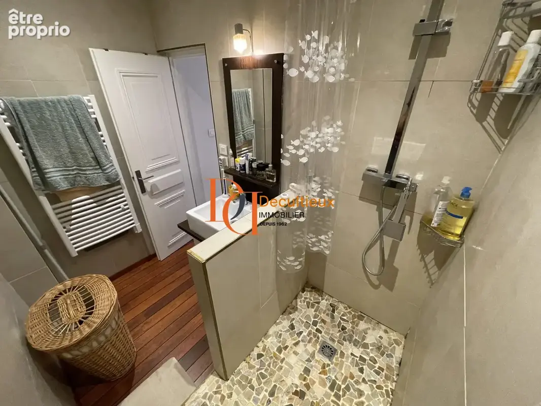 Appartement 3 pièces 62 m² à vendre à Villeurbanne (69100) - photo 7