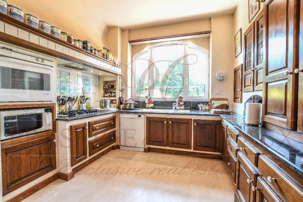 Maison à SAINTE-CECILE-LES-VIGNES