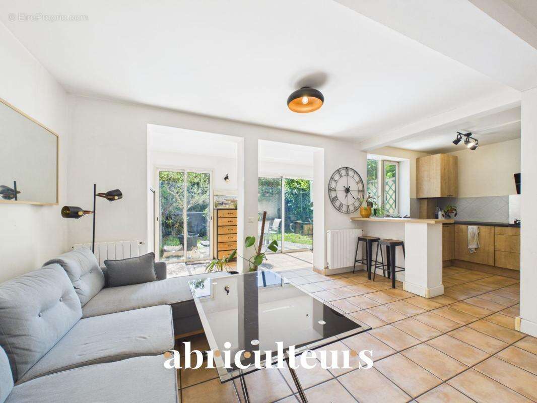 Votre oasis aux Chartrons : appartement avec jardin de 45 m² - photo 8