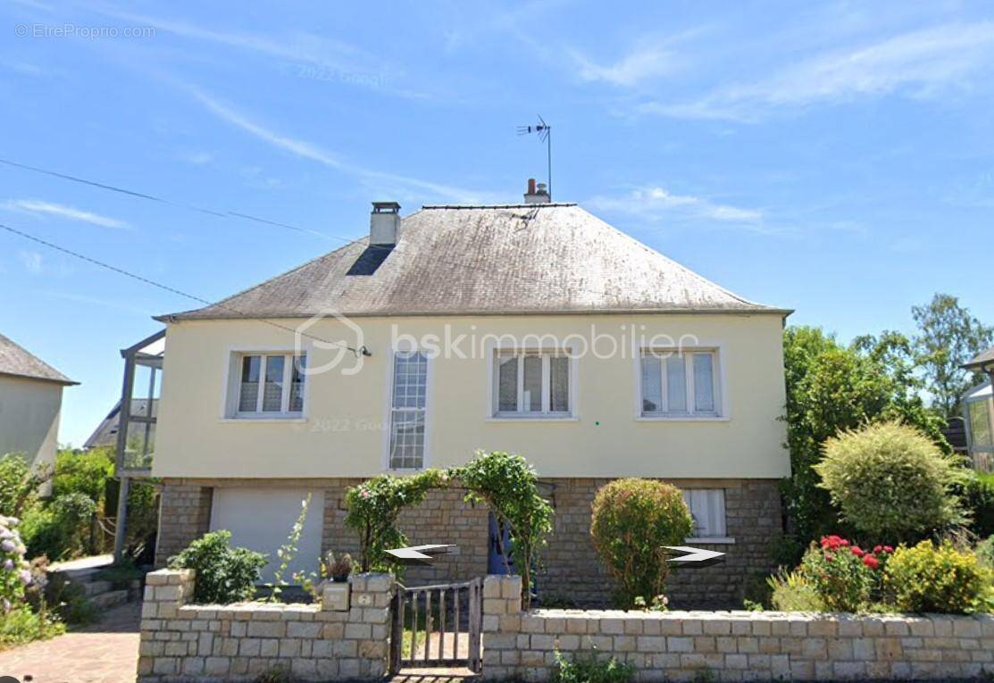 Maison à SAINT-BAUDELLE