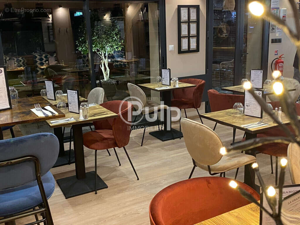 Commerce à FRESNES-LES-MONTAUBAN