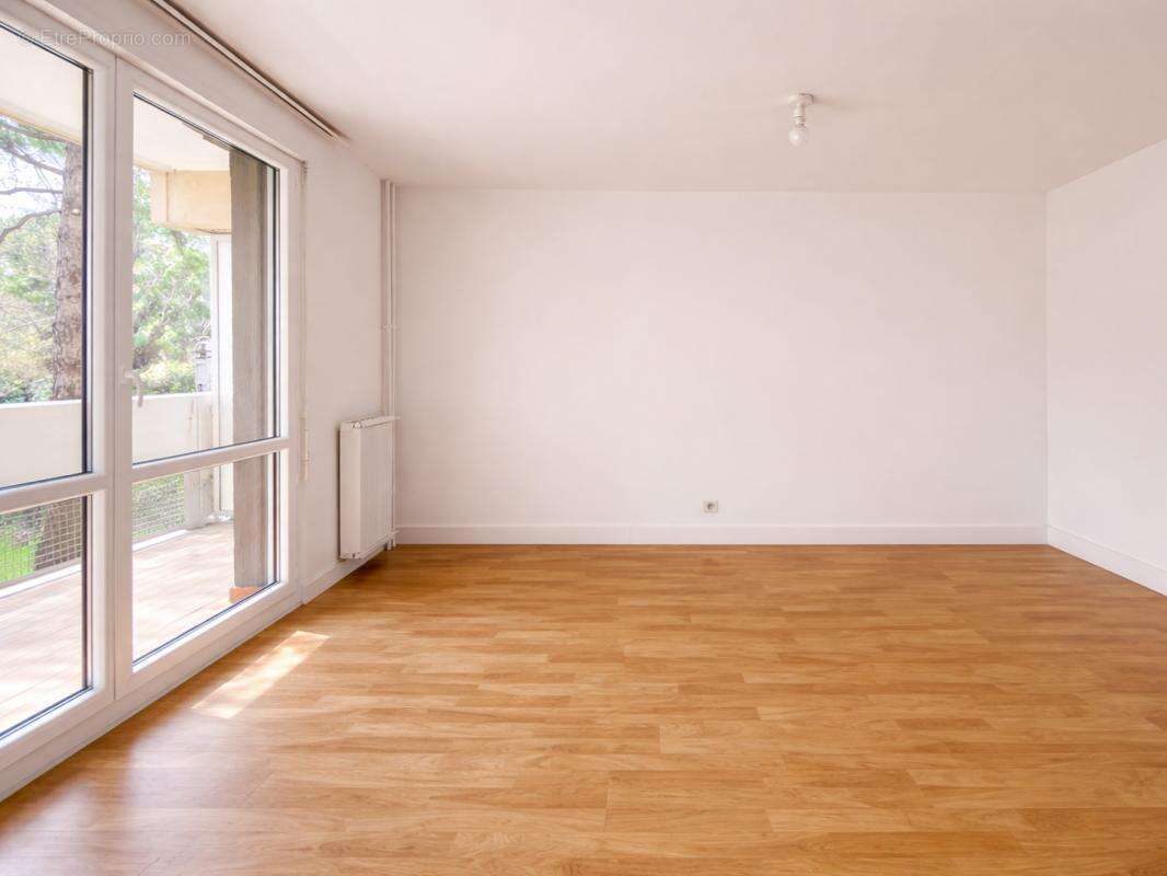 Appartement à MARSEILLE-12E