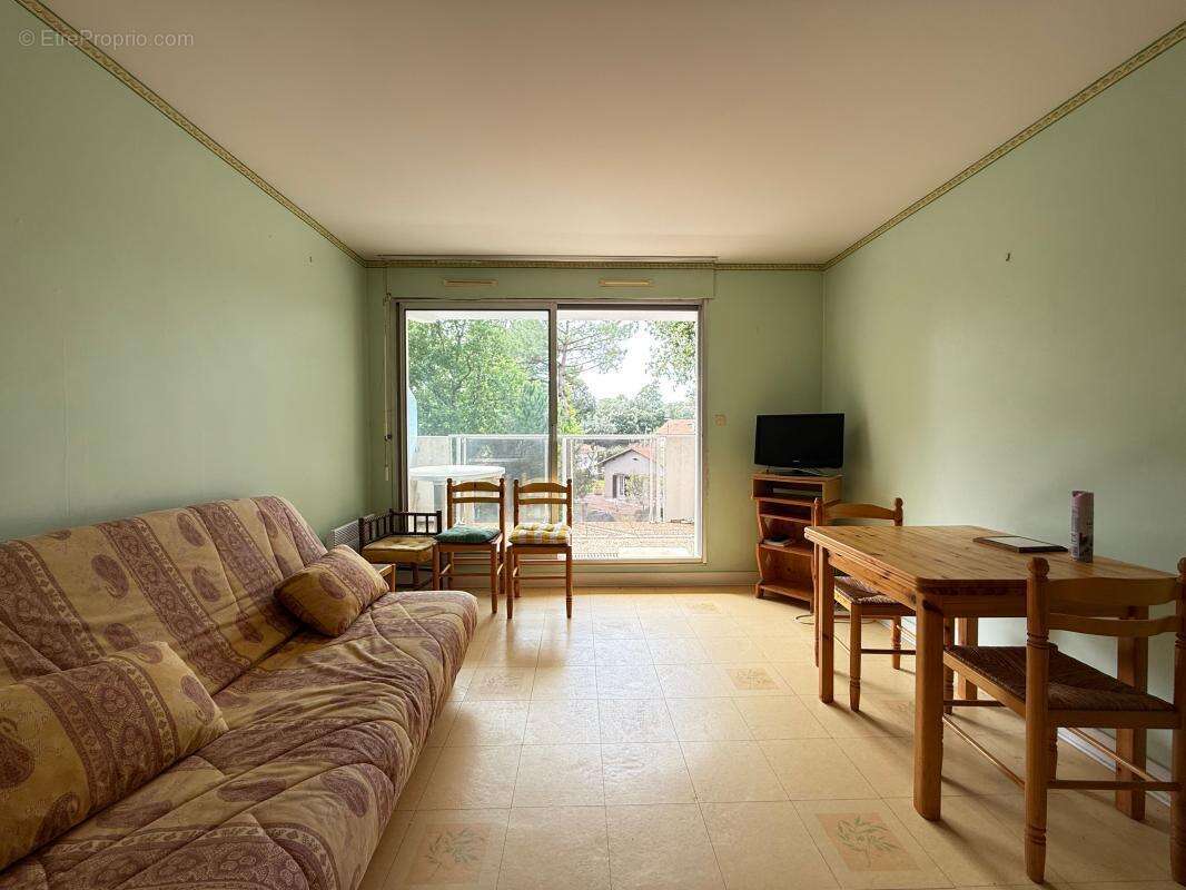 Appartement à VAUX-SUR-MER