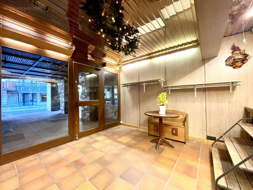 Commerce à LE GRAND-BORNAND