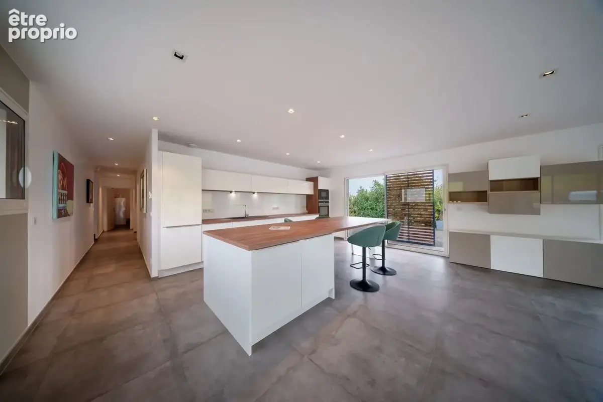 Maison 140 m² à Riom  - photo 4
